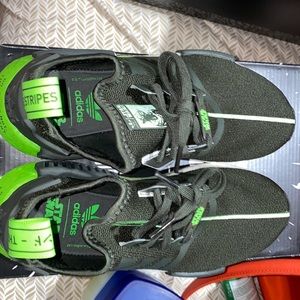 Star Wars nmd. Big kids 4Y woman’s size 6